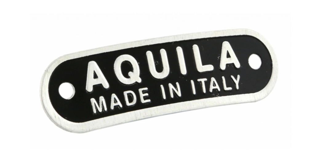 Letrero "Aquila Made in Italy" para cubresillín 